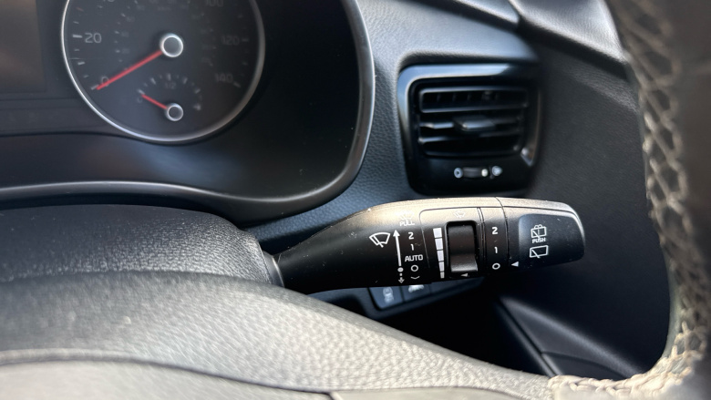 Kia Rio 1.4 3 5dr Auto [6 Speed] Petrol Hatchback